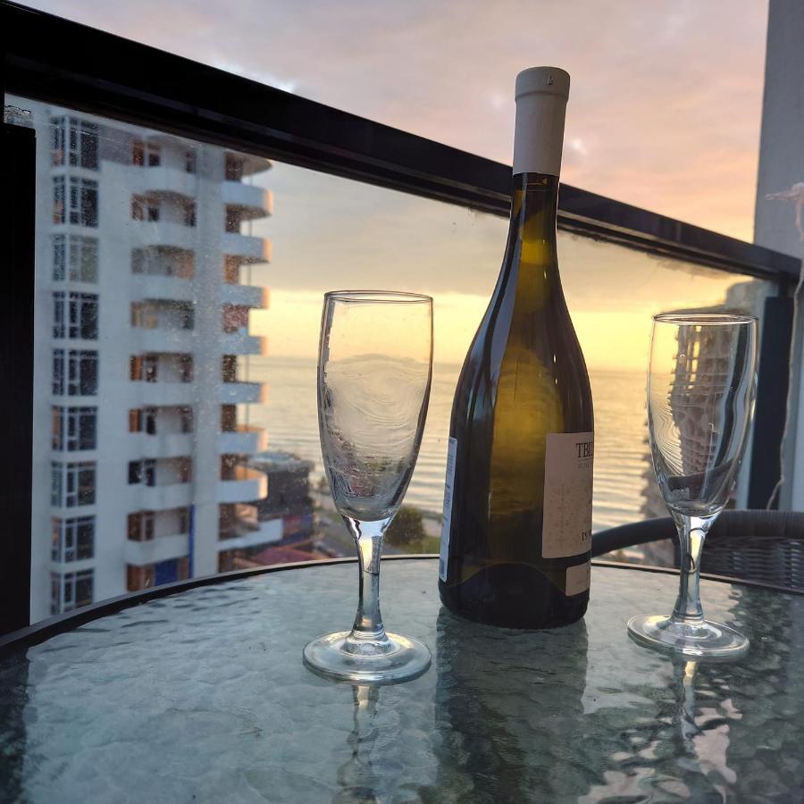 Bat Towers Studia Lejlighed Batumi Eksteriør billede